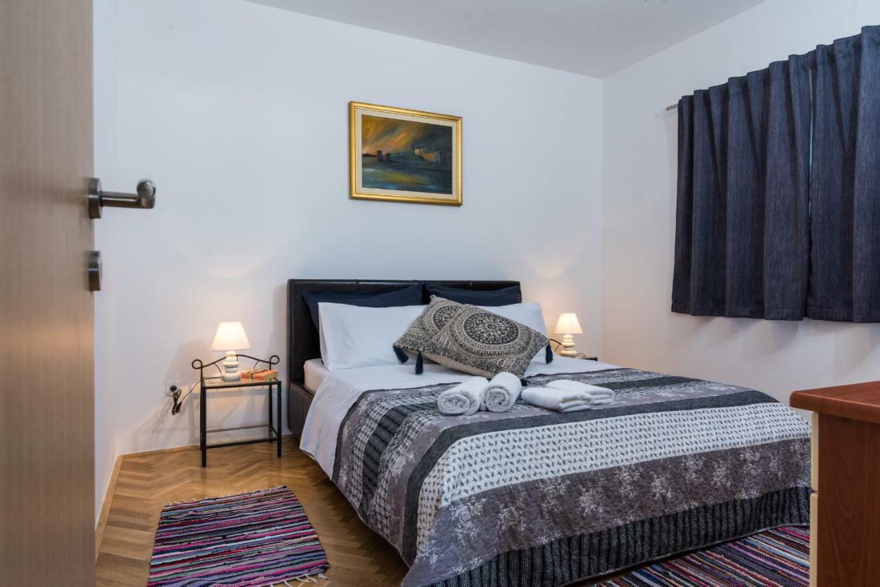 Apartment Okrug Gornji - Trogir With Sea View Exterior photo