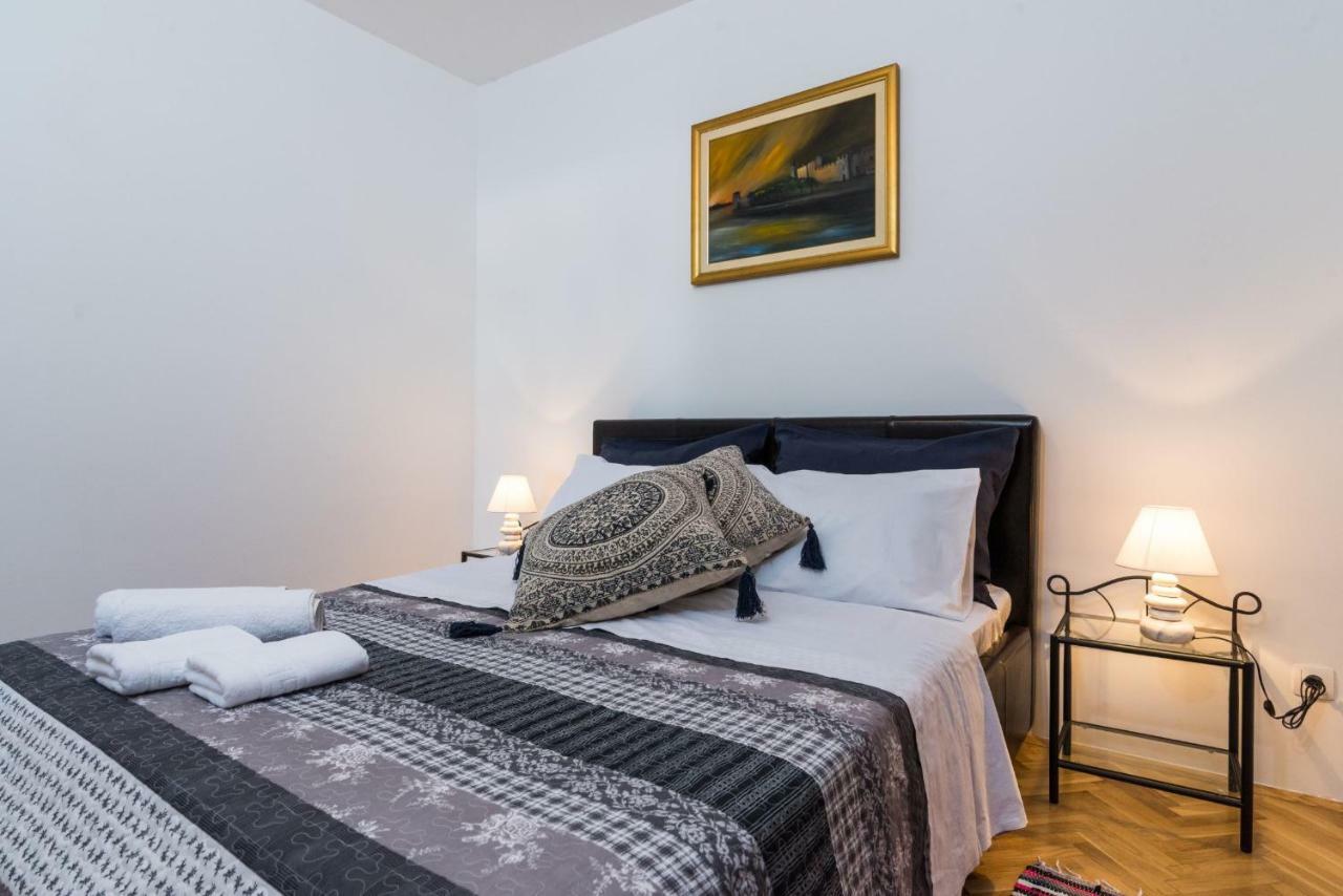 Apartment Okrug Gornji - Trogir With Sea View Exterior photo