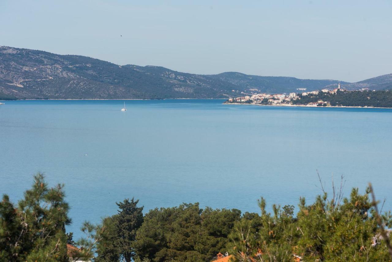 Apartment Okrug Gornji - Trogir With Sea View Exterior photo
